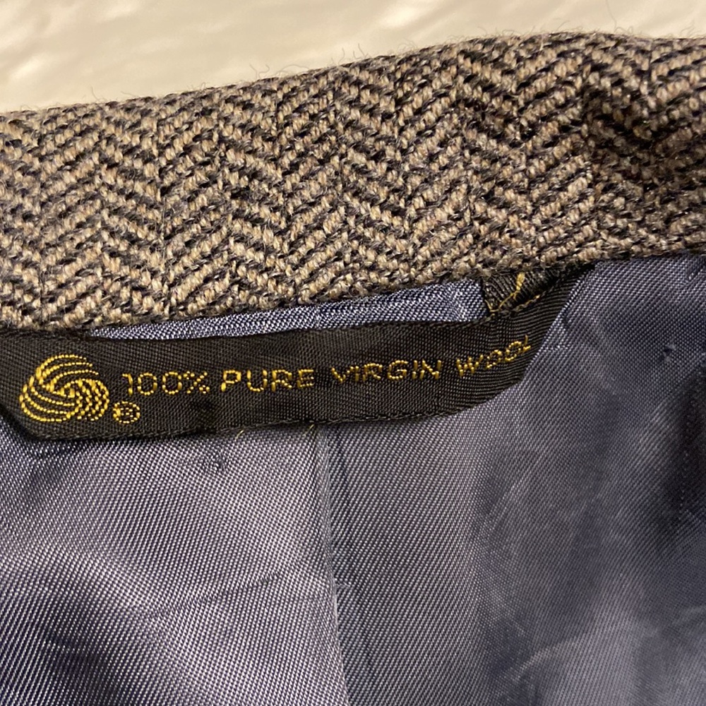 Christian Dior Vintage Coat no size length 32” pit to pit 38/40”color grayish - Picture 8 of 12